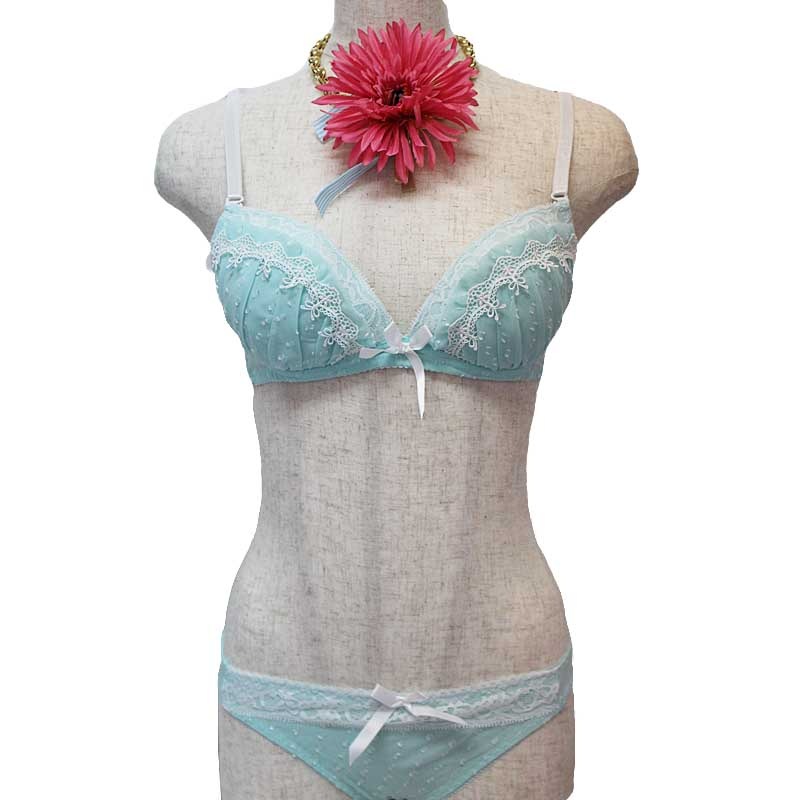 Lingerie(��󥸥��꡼)��BRRA&PANTIES SET