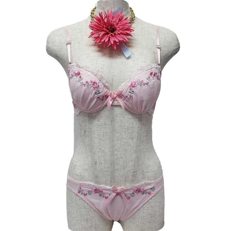 Lingerie(��󥸥��꡼)��BRRA&PANTIES SET