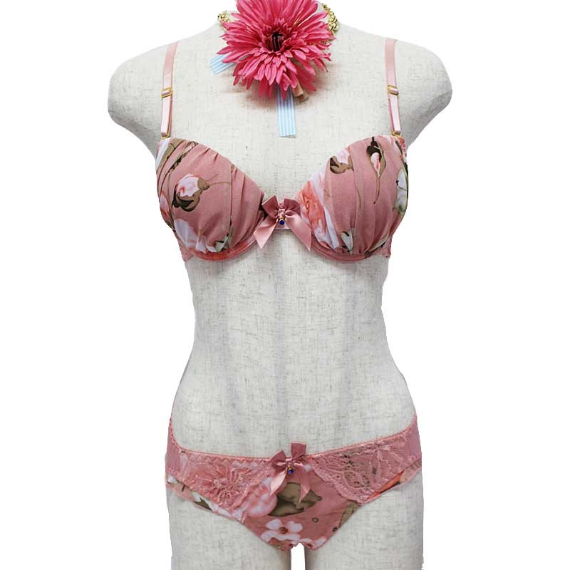 Lingerie(��󥸥��꡼)��BRRA&PANTIES SET