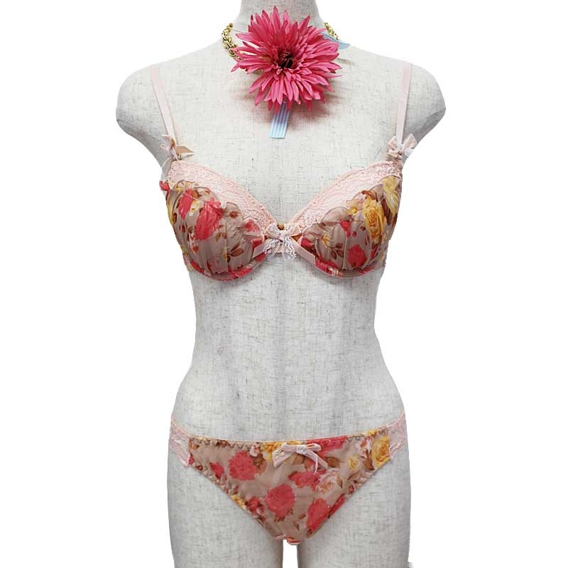 Lingerie(��󥸥��꡼)��BRRA&PANTIES SET