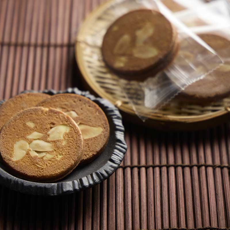 お好みせんべい アーモンド10枚入[A076]