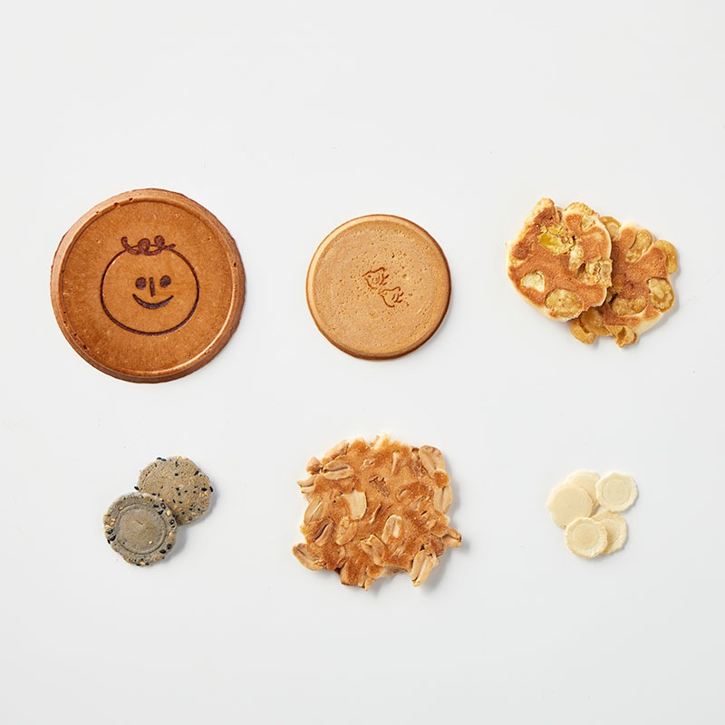 YES！SENBEI CAN [A057BN] | 店舗,田中屋せんべい総本家 | 旅するよう
