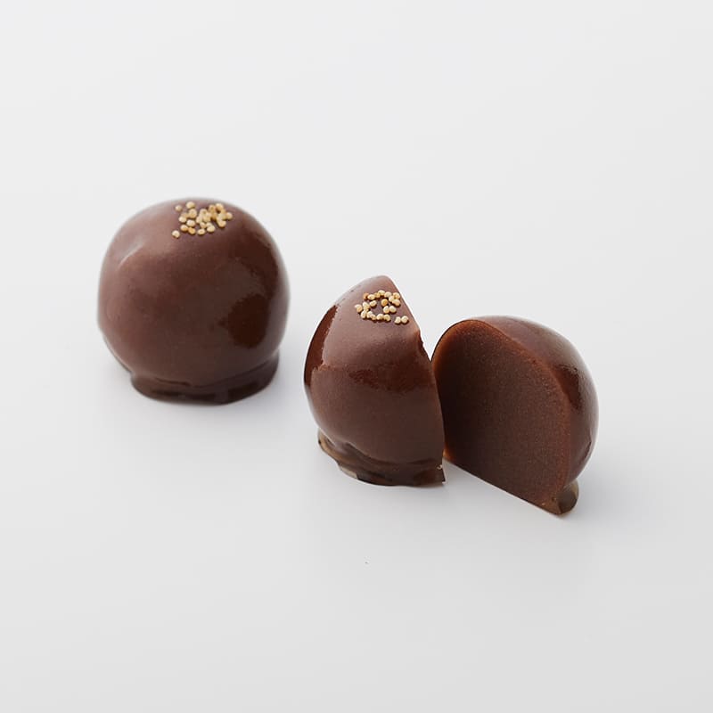 烏羽玉36個入 [A022N] | 店舗,亀屋良長 | 旅するように和菓子と出逢う