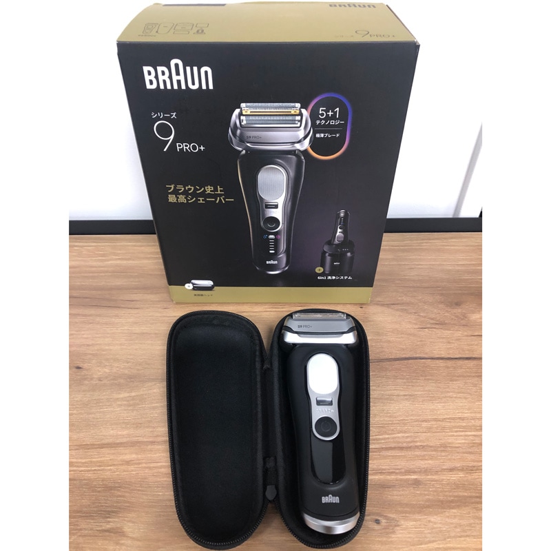 『中古品』BRAUN ブラウン 電気シェーバー Series 9 Pro+ 9680cc 6in1アルコール洗浄システム搭載 お風呂剃り対応