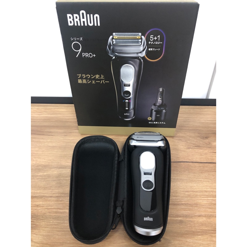 『中古品』BRAUN ブラウン 電気シェーバー Series 9 Pro+ 9660cc 6in1アルコール洗浄システム搭載 お風呂剃り対応