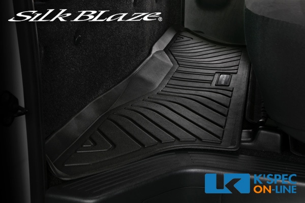 KMNZ マット SilkBlaze 3Dフロアマット【200系ハイエース】セカンドシート 1P
