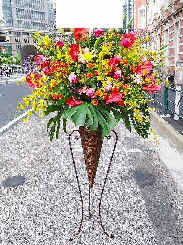 豪華南国系 コーンスタンド花 25 首都圏以外の配送は欠品