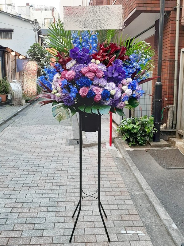 女性シルエットのフラワースタンド 女性シルエットのフラワースタンド ヴィジュアル系スタンド花 ◇規格 1