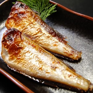 五つ星ひょうご認定　自家製！はたはた（ハタハタ）西京漬け【冷凍】　　２尾入　無頭タイプ　　【浜坂産】