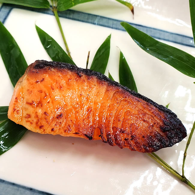 サーモン西京漬け（冷凍）小さい切身のお弁当用サイズ３切入　【添加物未使用】（鮭・マス）（味噌漬,みそ漬け）