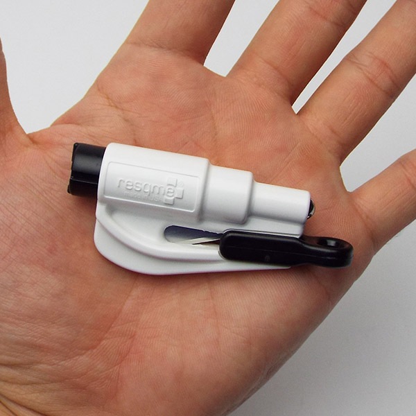 レスキューミー Resqme社製 自動車用緊急脱出・救出ツール ウインドウクラッシャー シートベルトカッター [M便 /5]