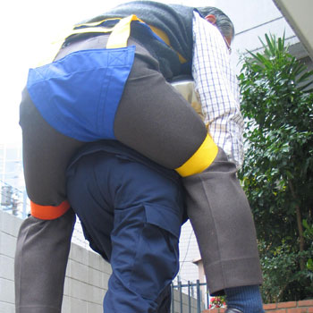 日本特装 緊急避難具 おんぶ隊プラス 1本 おんぶ紐 避難 救助 背負える