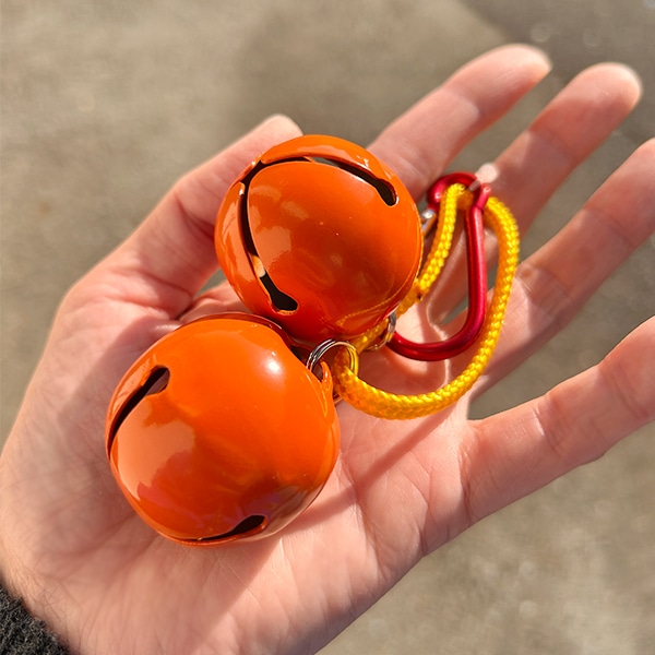 熊よけ コンパル デカ音・熊すず 2個組 レスキューオレンジ 大音量 熊鈴 携帯 登山 ハイキング