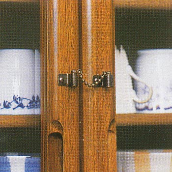 耐震 とびらロック ２組入り（扉ロック) 地震対策 [M便 1/4]