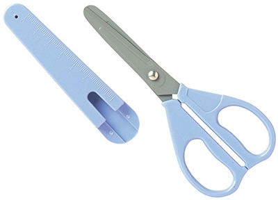 白と青のステンレスはさみ