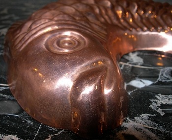 stampo per dolce "pesce" grande in rame -  Ƽ����������  - made in Italy by artisans