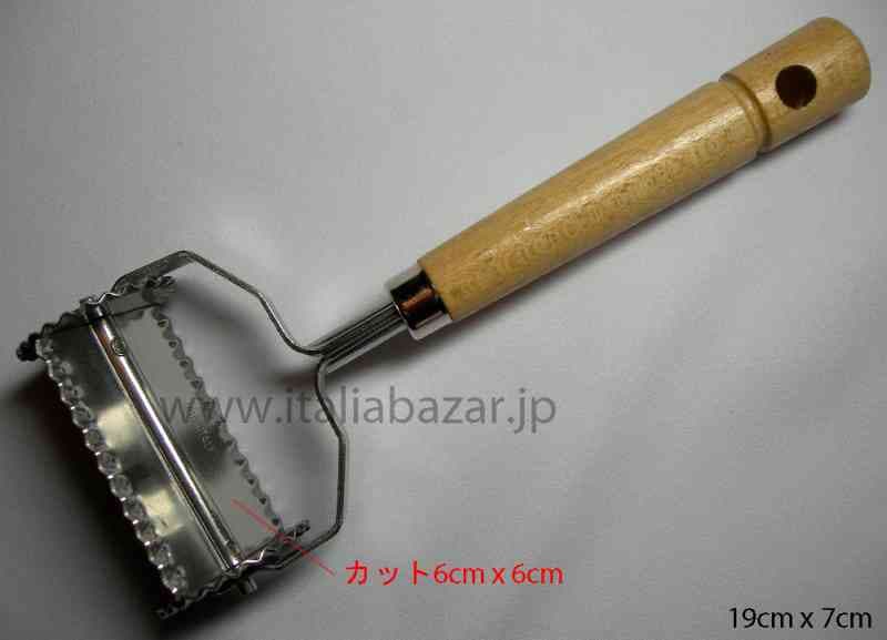 �ȥ�ƥå꡼�ˡ����뤬�ͥåꥫ�å�����������6cm��6cm���ȷ���