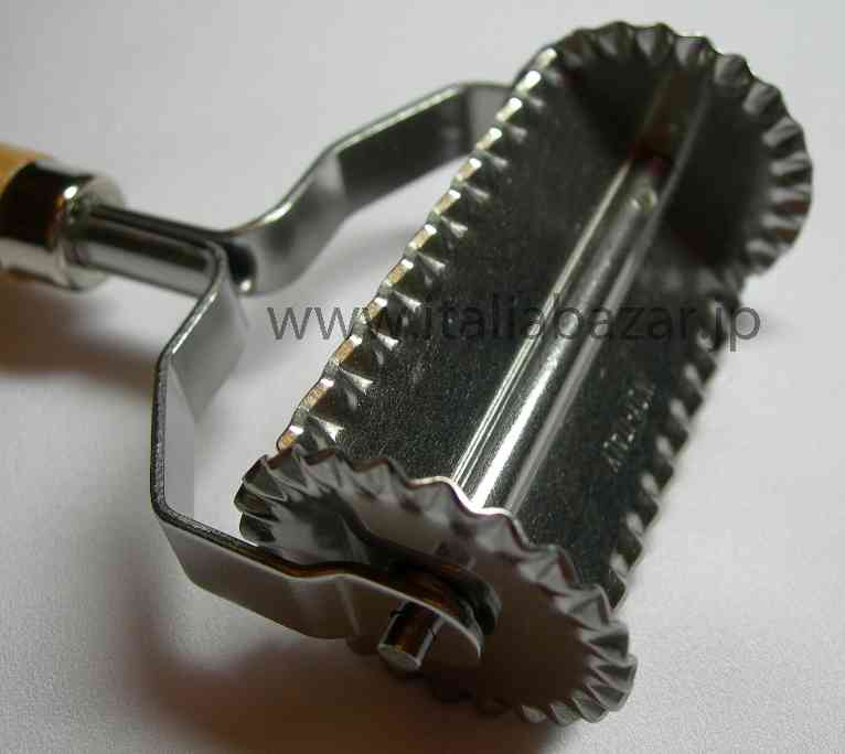 �ȥ�ƥå꡼�ˡ����뤬�ͥåꥫ�å�����������6cm��6cm���ȷ���