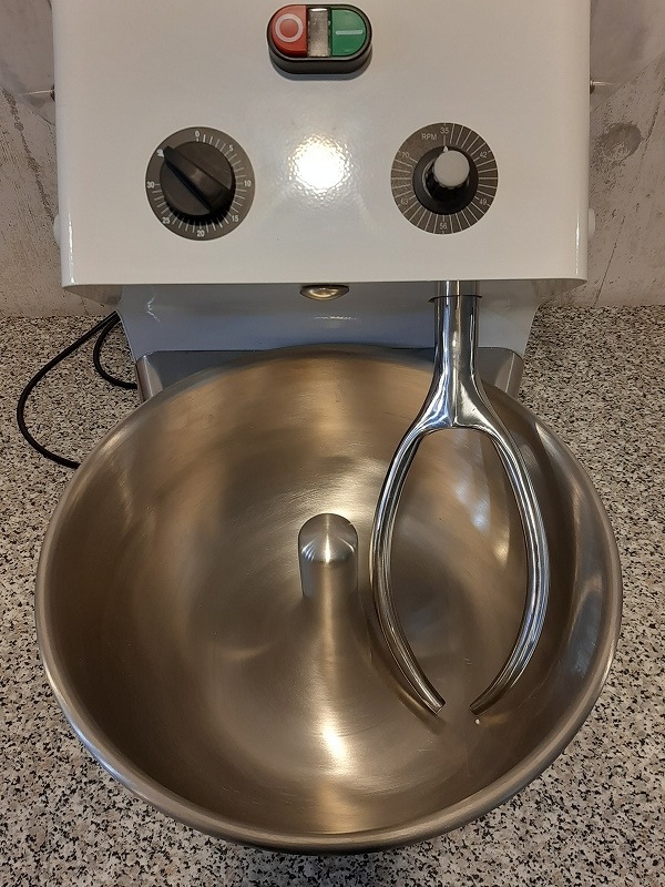 impastatrice a forcella SUNMIX SUNFORK10/B (motorized bowl) - �ԥåĥ��ѤΥե������ߥ�����SUNMIX SUNFORK10/B  -��Made in Italy