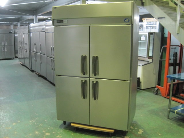 ≪yt1952ジ≫ パナソニック 業務用4ドア冷凍冷蔵庫 中古厨房機器/宮城県仙台市 リユースストレージ仙台 70618-02 業務用】【中古】冷蔵庫 ｜ 中古厨房機器のヤマチュードットコム