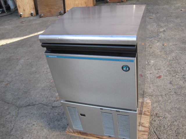 専用です。 中古 ホシザキ 製氷機 IM-35L-1 商品説明確認お願いします 中古】ホシザキ 製氷機 IM-35M-1 35kg 単相100V｜2017年製 ｜中古厨房