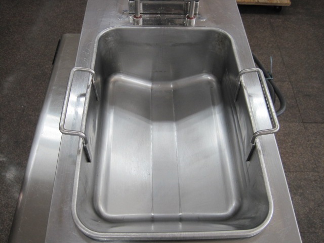 �ڥޥåϵ���ۡڶ�̳�ѡۡ���šۡ�����ŵ��ե饤�䡼��FM-3H��ñ��100V