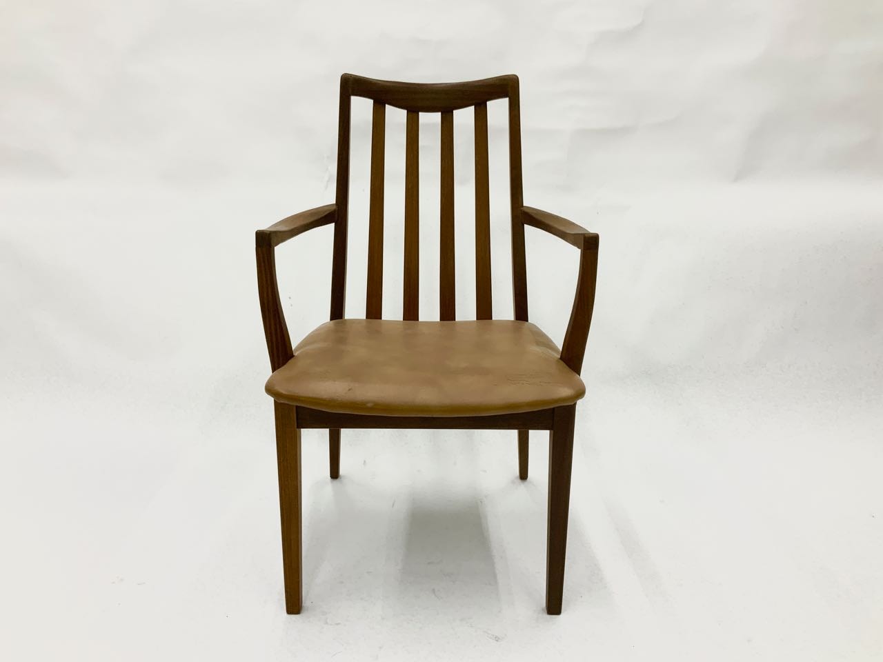 G-PLAN ハイバックチェア-ANTIKAとモダン. G-plan ハイバック