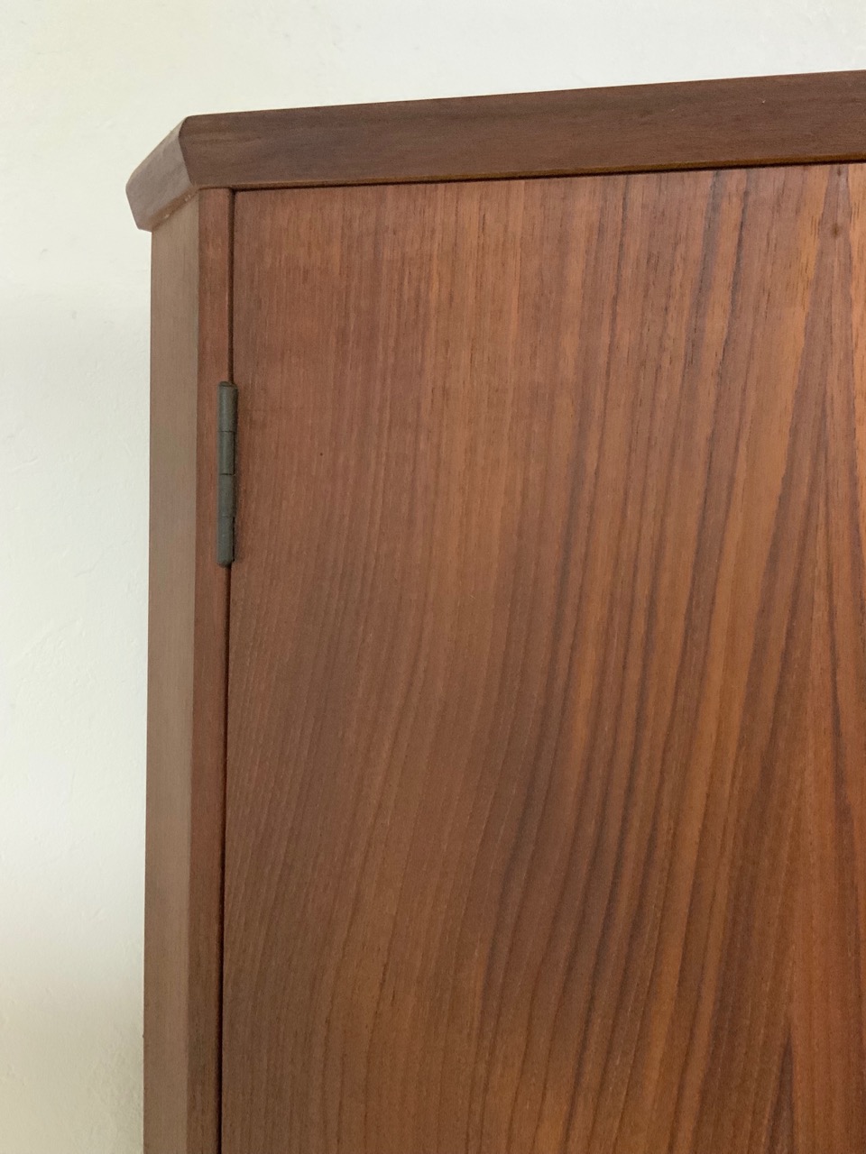 レンタル】 北欧ヴィンテージ コーナーキャビネット | 湯の花