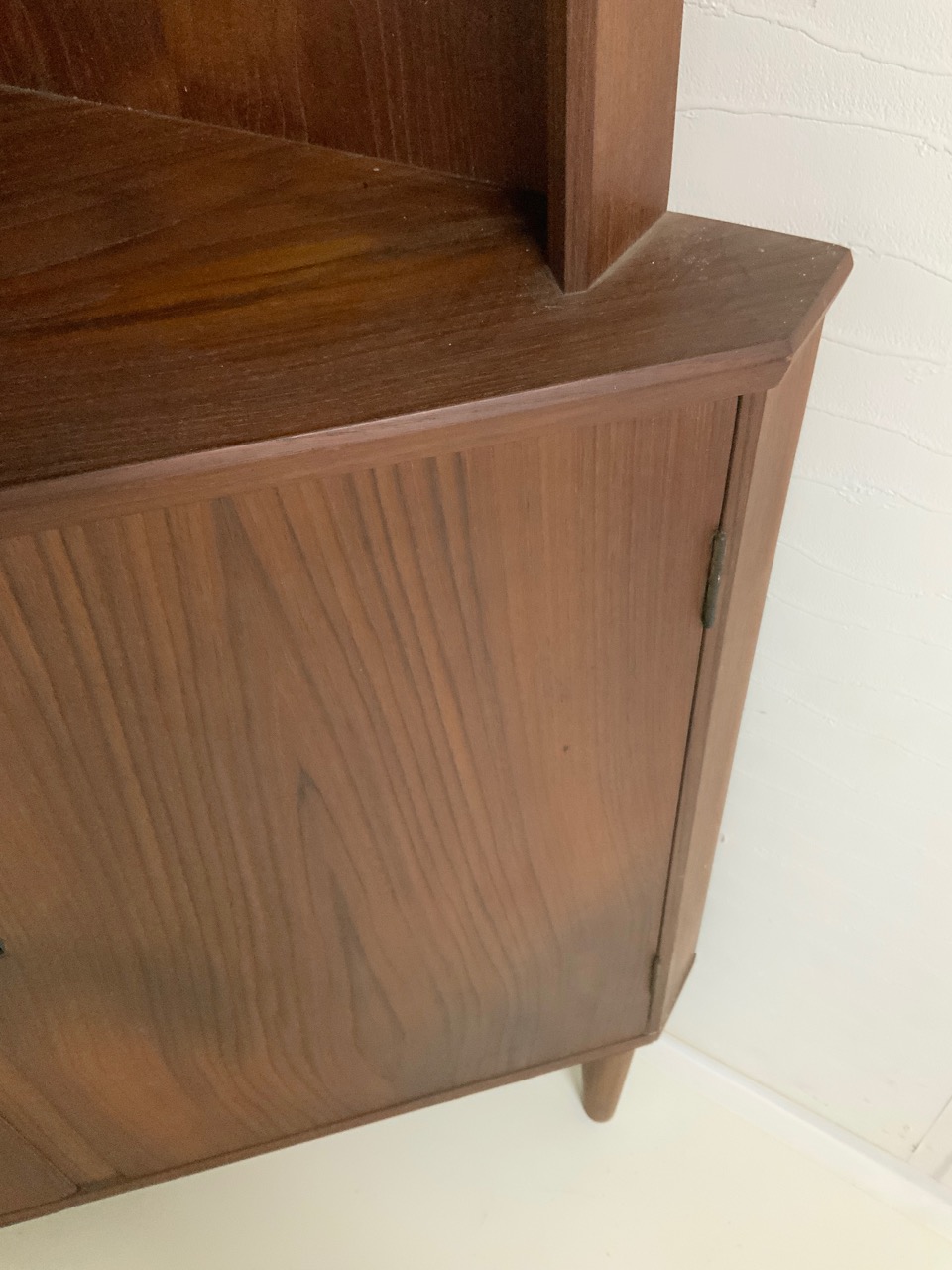 レンタル】 北欧ヴィンテージ コーナーキャビネット | 湯の花