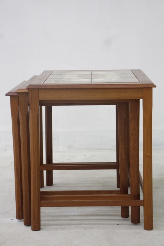 タイルトップネストテーブル | 湯の花ファクトリー,北欧家具 | ANTIKA