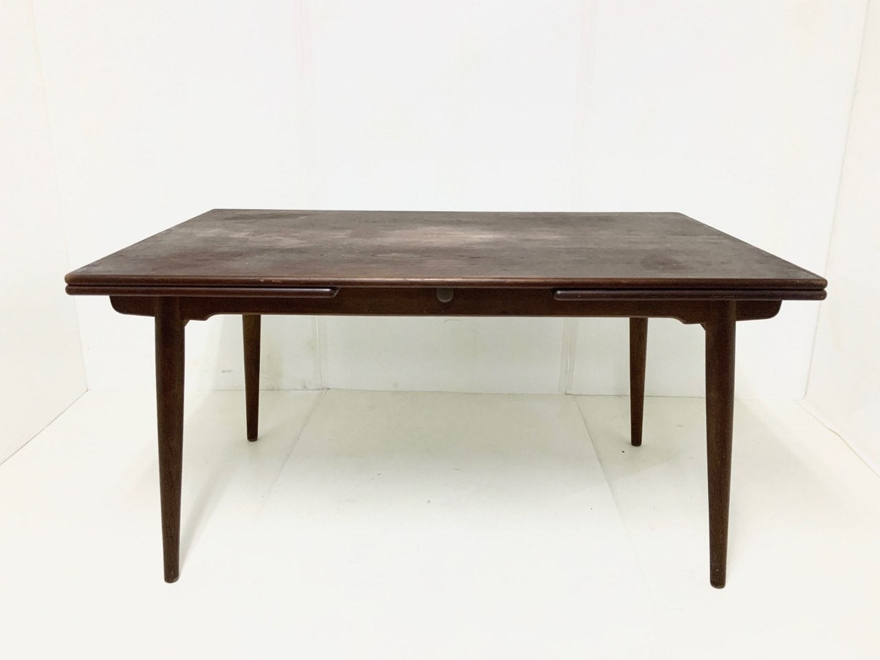 レンタル】 Hans J. Wegner（ハンス・ウェグナー） ドローリーフ