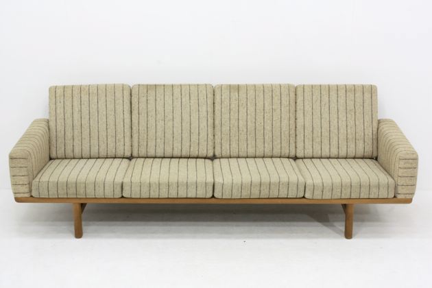 レンタル： Hans J. Wegner (ハンス ウェグナー) GE236 4シーター 