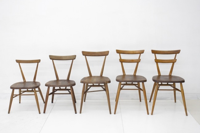 ERCOL NO,463 スクールスタッキングチェア(赤ドット) | ERCOL