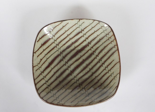 齊藤十郎 スリップウェア 正方鉢 白釉 | 大阪店民藝陶器在庫,作家もの