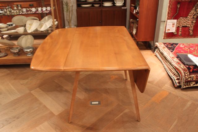 ERCOL(アーコール) スクエアドロップリーフテーブル | すべての商品