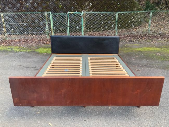 レンタル】 Hans J. Wegner(ハンス・ウェグナー) ベッド ダブル