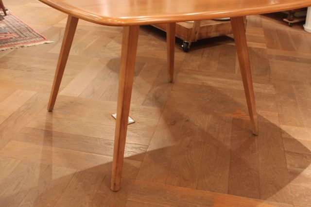 ERCOL(アーコール) スクエアドロップリーフテーブル | すべての商品