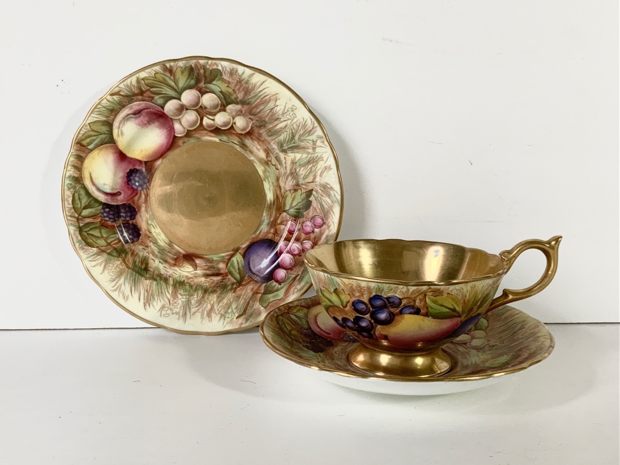 AYNSLEY カップ＆ソーサートリオ（アンティーク) AYNSLEY トリオセット