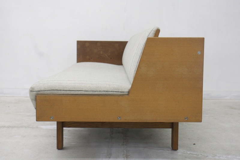 Hans J.Wegner（ハンス・ウェグナー）GE258/9 GETAMA社 デイベッド