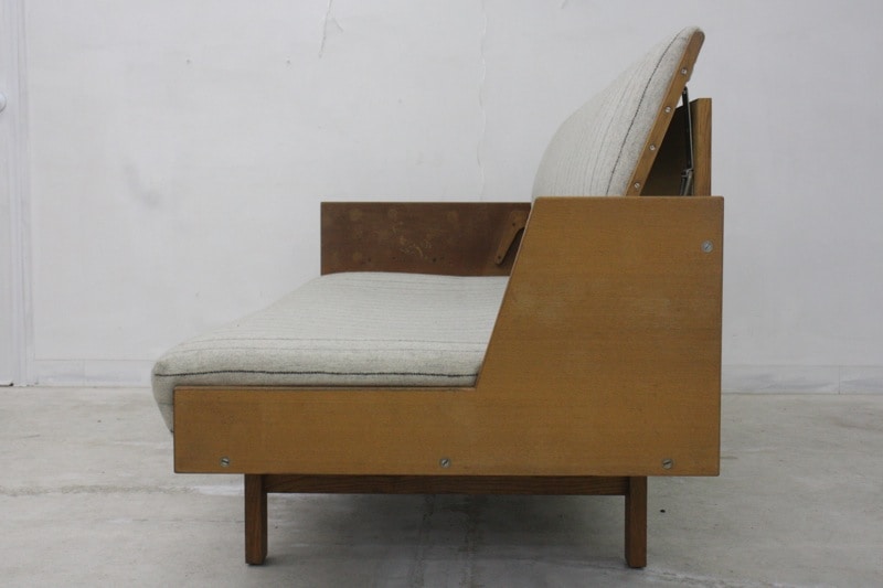 Hans J.Wegner（ハンス・ウェグナー）GE258/9 GETAMA社 デイベッド