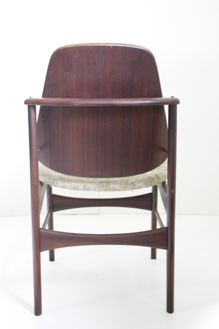 Arne Hovmand Olsen(アルネ・ホブマン・オルセン) ダイニングチェア