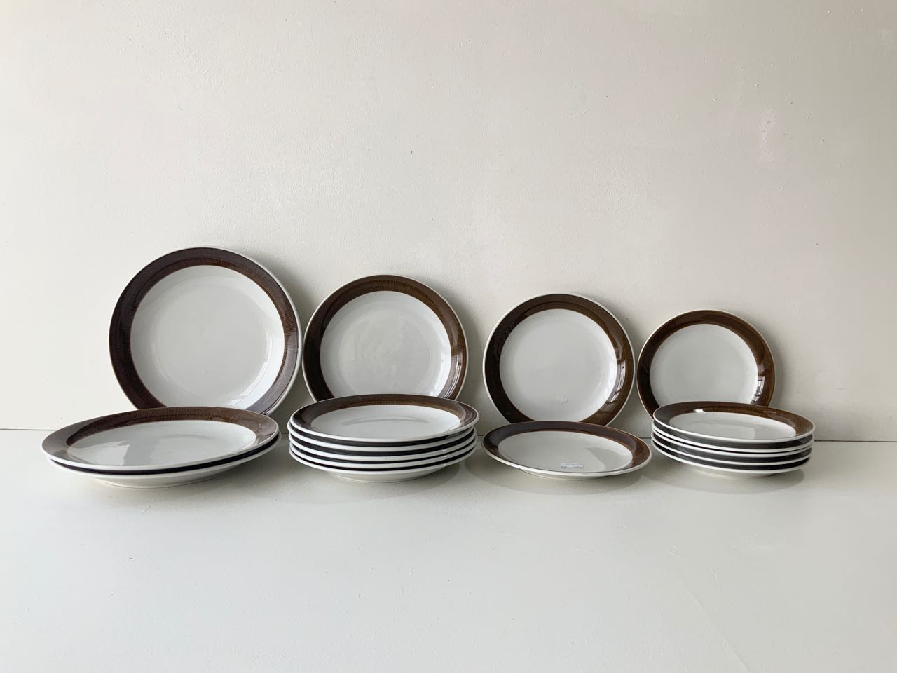 Rörstrand（ロールストランド） Koka（コカ）ブラウン プレート17枚