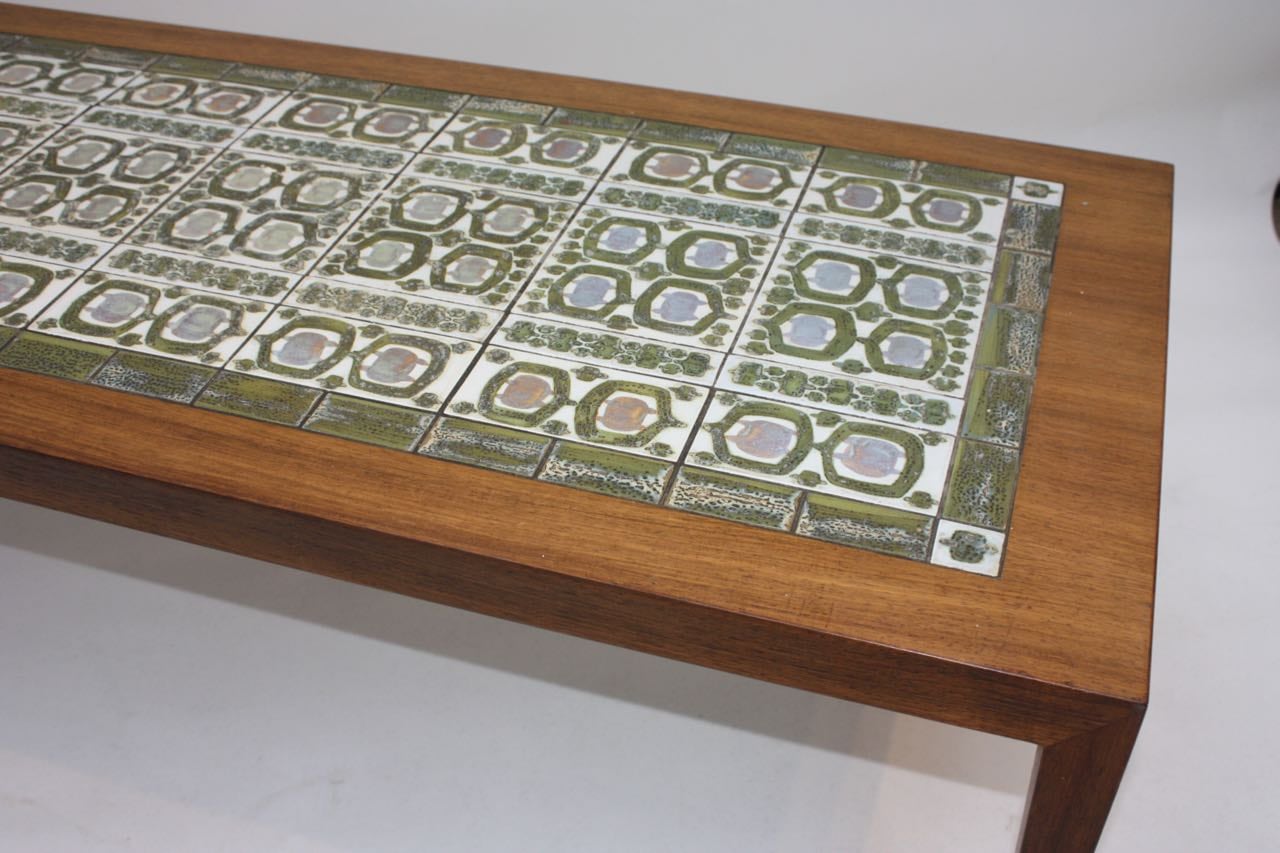 レンタル ロイヤルコペンハーゲン タイルトップテーブル / テネラ