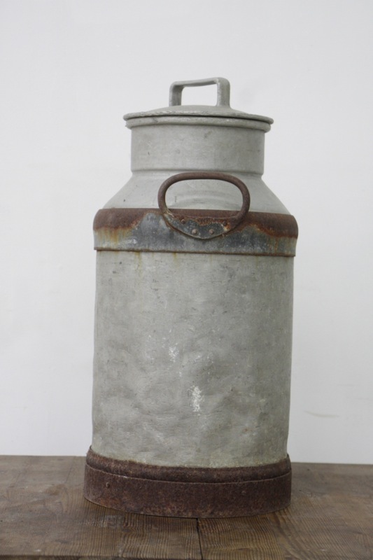 蘭様️️️専用です。819 なみなみミルク缶、リメ缶 蘭様♥️♥️♥️専用です。819 なみなみミルク缶、リメ缶 らんま１／２』