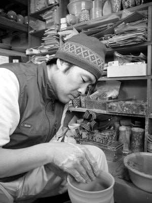 河井一喜 緑釉 一輪挿し | 大阪店民藝陶器在庫,作家もの陶器