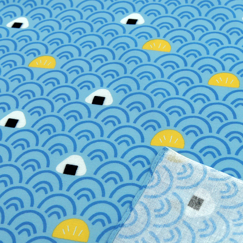 てぬぐいのはんかち　おむすび海波