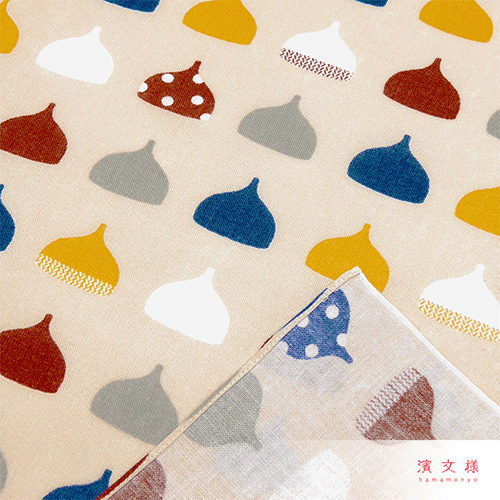 てぬぐいのはんかち　どんぐり帽子