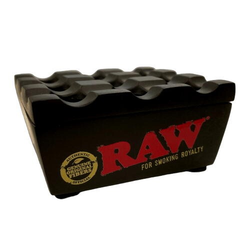 RAW ���� ���� �꡼���륢����ȥ졼 ��������ڥ᡼����ȯ���Ͻ���ޤ����