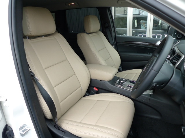 11y－ クライスラー 300 ディーラー車/右ハンドル 専用設計 レザー