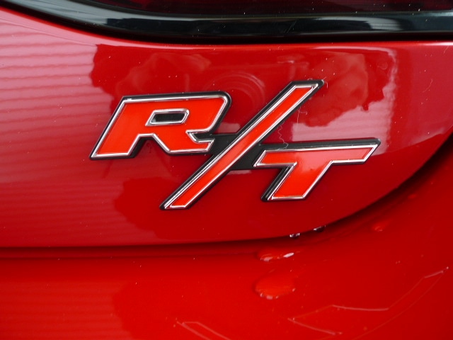 R/T】 純正 エンブレム 赤文字/メッキ枠 貼り付け タイプ